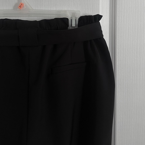 Very flattering black dress pants with front pockets - Picture 4 of 4
